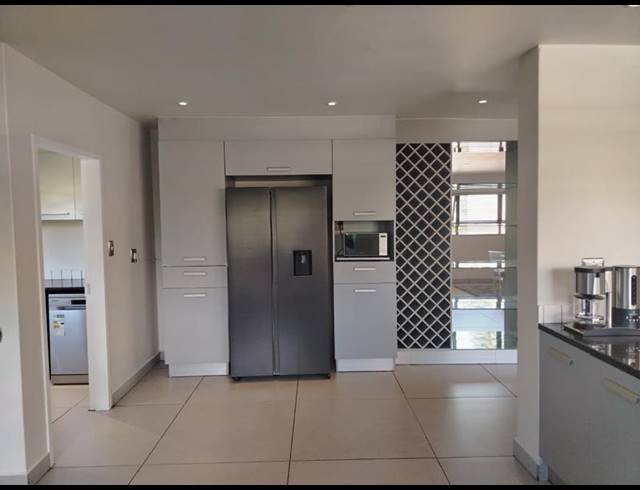 4 BEDROOM PROPERTY TO RENT IN SANDOWN